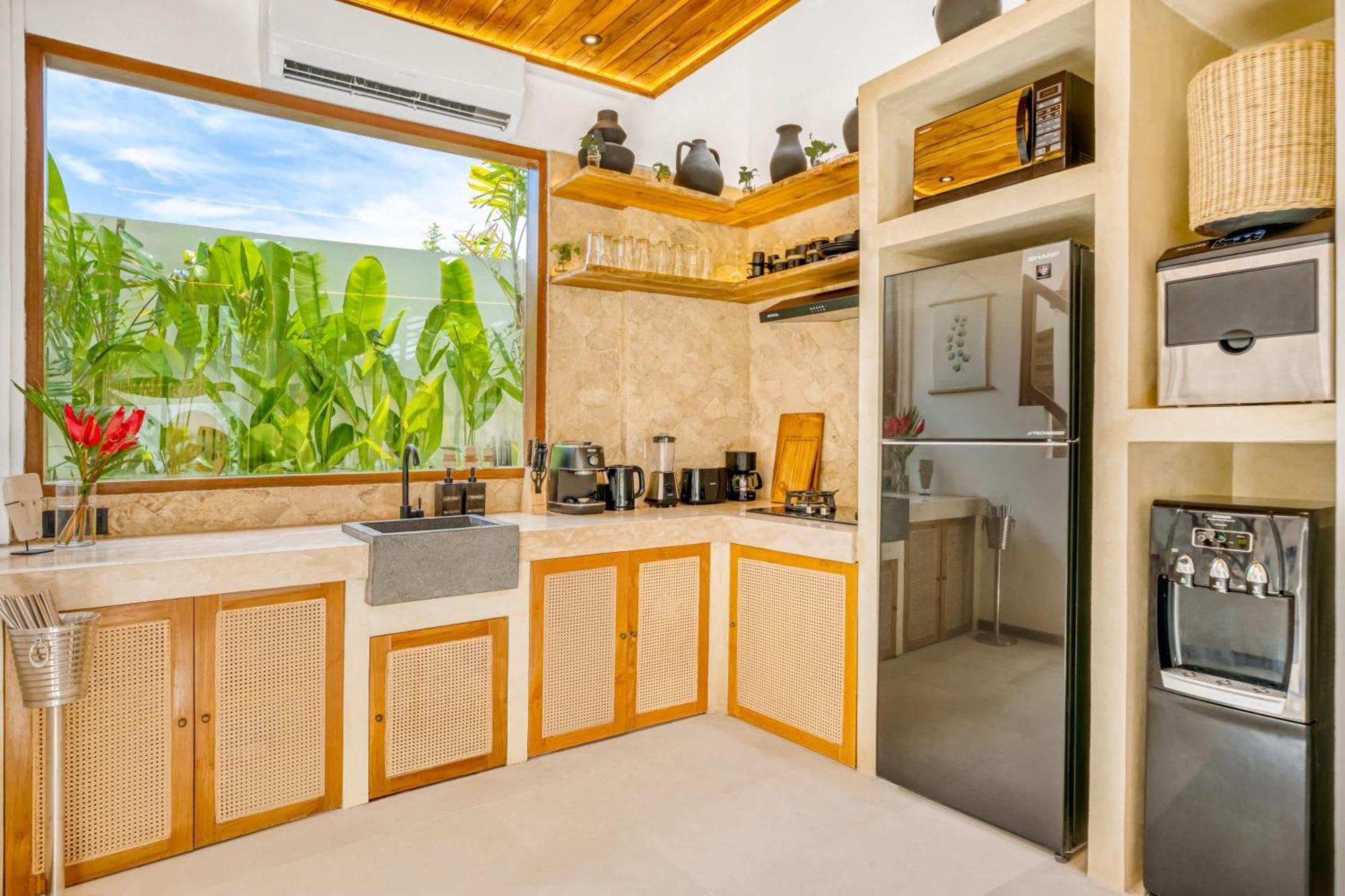 Villa Orlando - Brand New 9br Jacuzzi Cinema Seminyak (Bali)