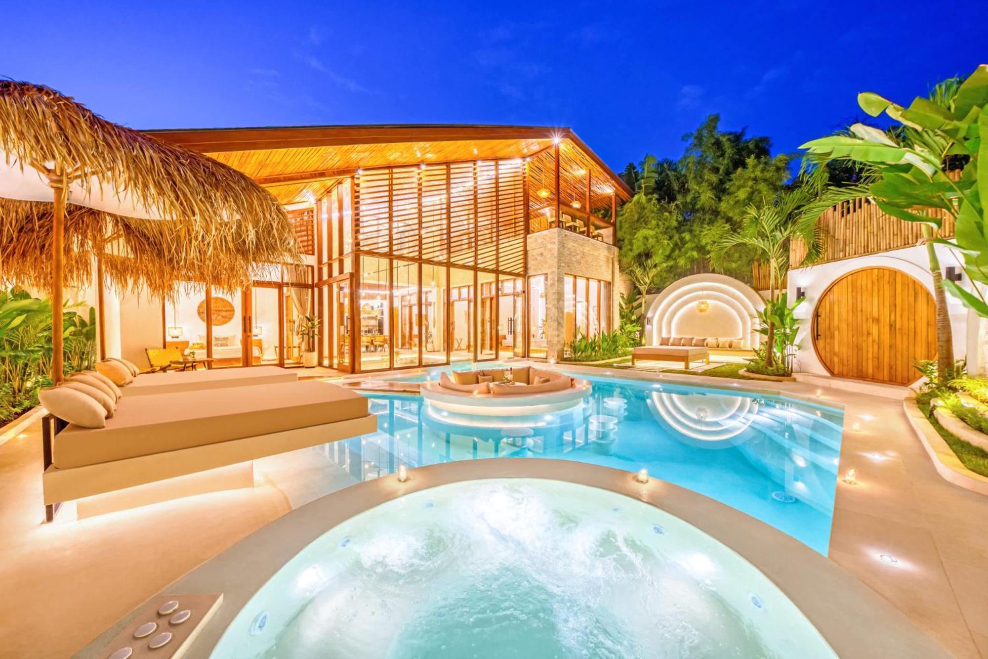 Orlando - Brand New 9br Jacuzzi Cinema Seminyak (Bali)