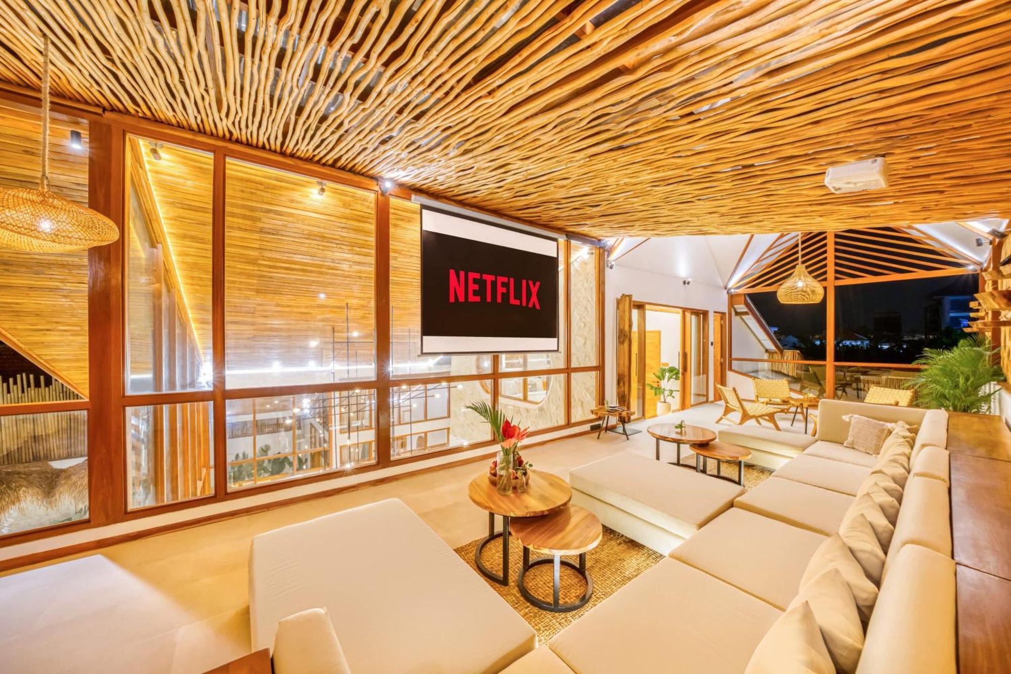 Villa Orlando - Brand New 9br Jacuzzi Cinema *