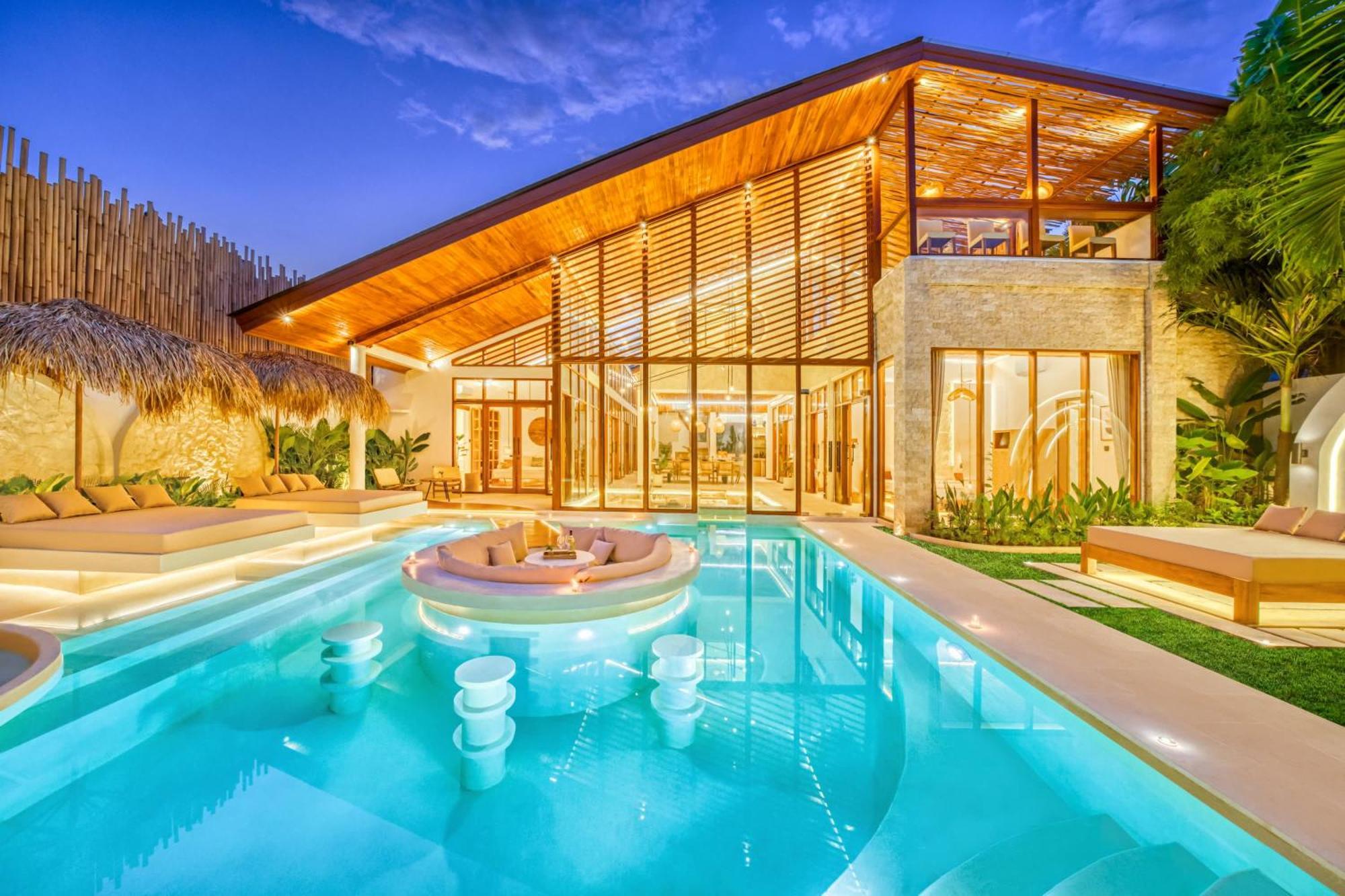 Orlando - Brand New 9br Jacuzzi Cinema * Seminyak (Bali)