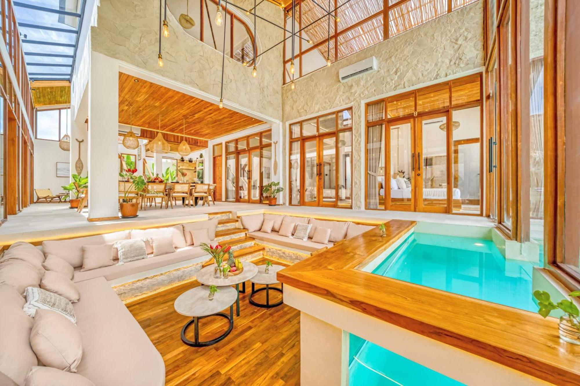 Orlando - Brand New 9br Jacuzzi Cinema Villa Seminyak (Bali)