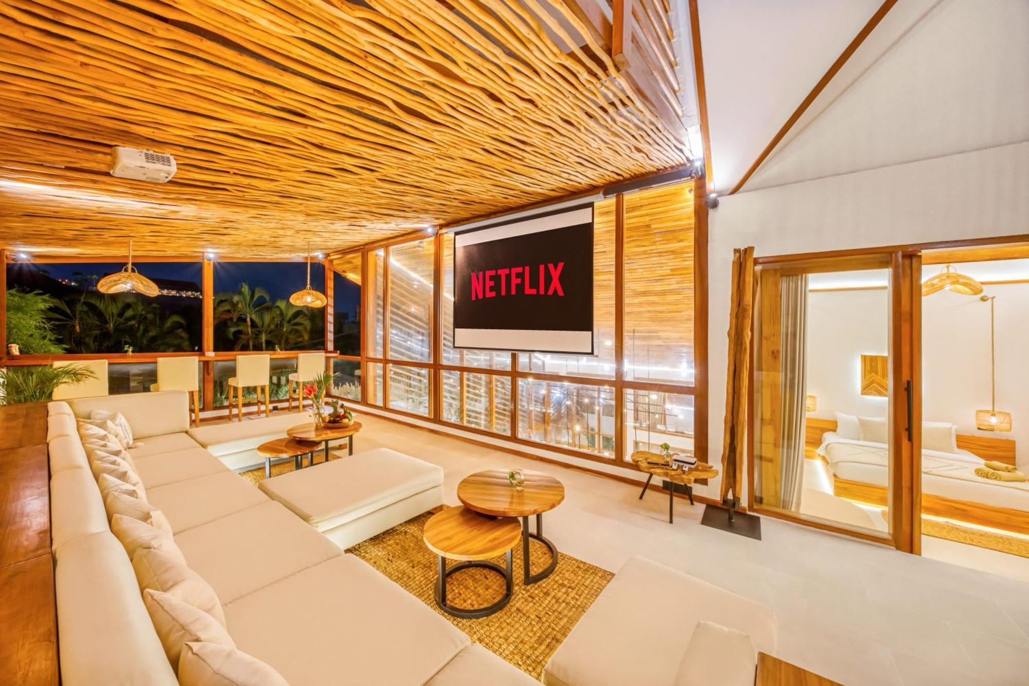 Orlando - Brand New 9br Jacuzzi Cinema Villa *